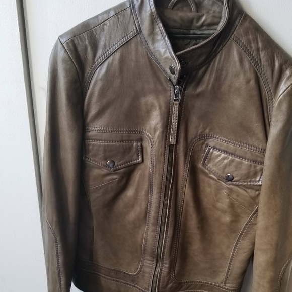 Danier Olive green soft leather jacket - Picture 1 of 5
